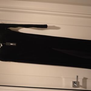 Elegant Black Long Sleeve Dress